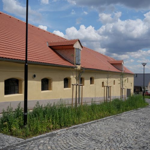 Adaptace pivovarské konírny, Valeč